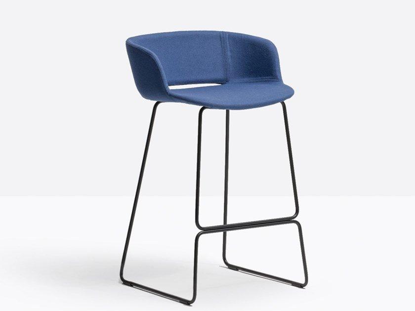 BABILA 2747/2 Sled base fabric stool