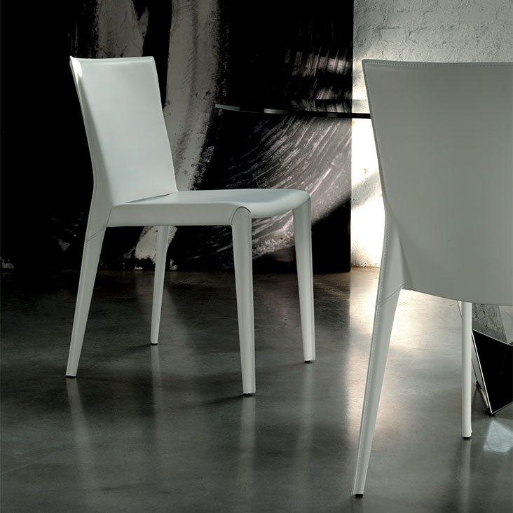 BEVERLY Leather chair