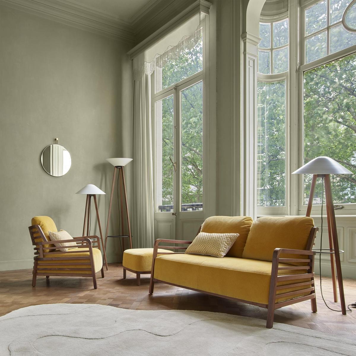 FLAX Leather armchair with armrests
