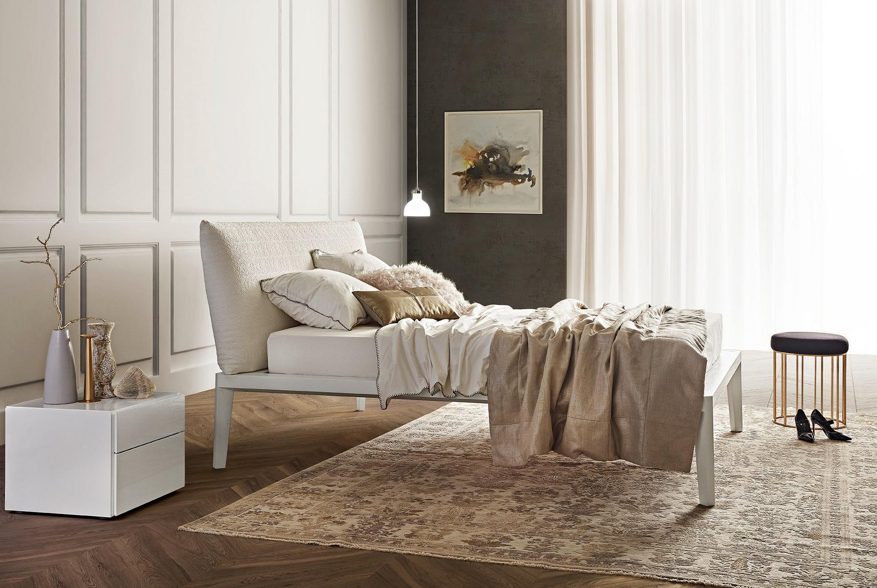 ANDREA Wooden bedside table with drawers