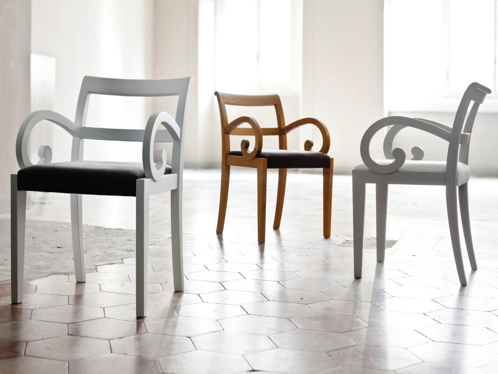 GARBO Wooden chair with armrests