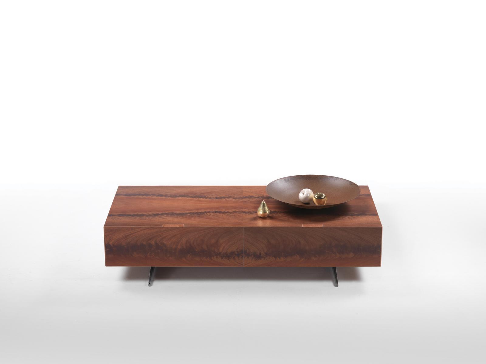 PIUMA Low mahogany coffee table with storage space