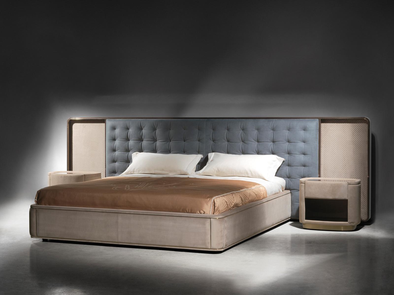RIPLEY Upholstered fabric bed with tufted headboard