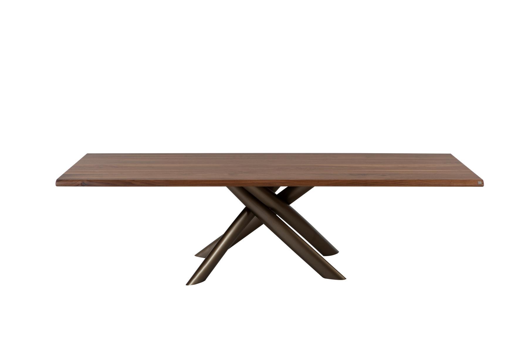 STYLE Rectangular walnut table