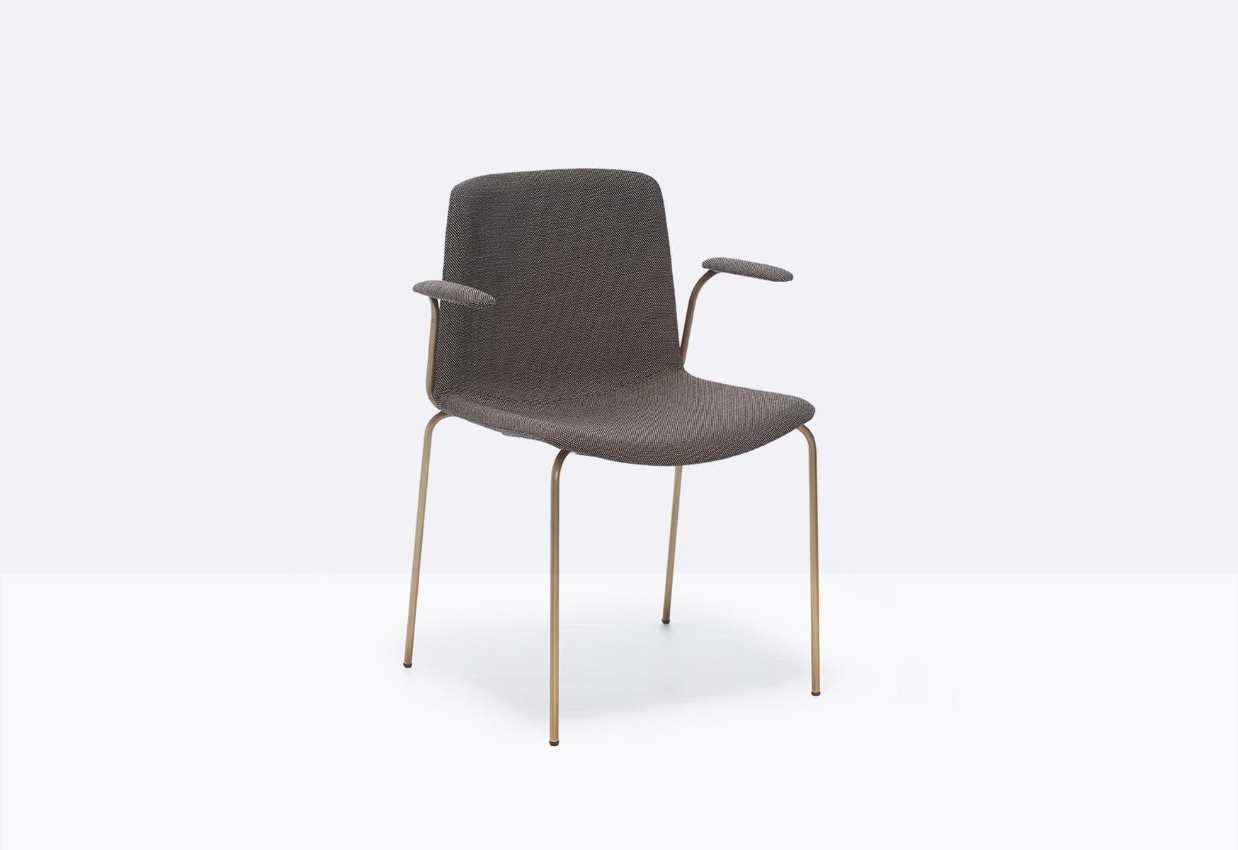 TWEET 895/2 Upholstered chair with armrests