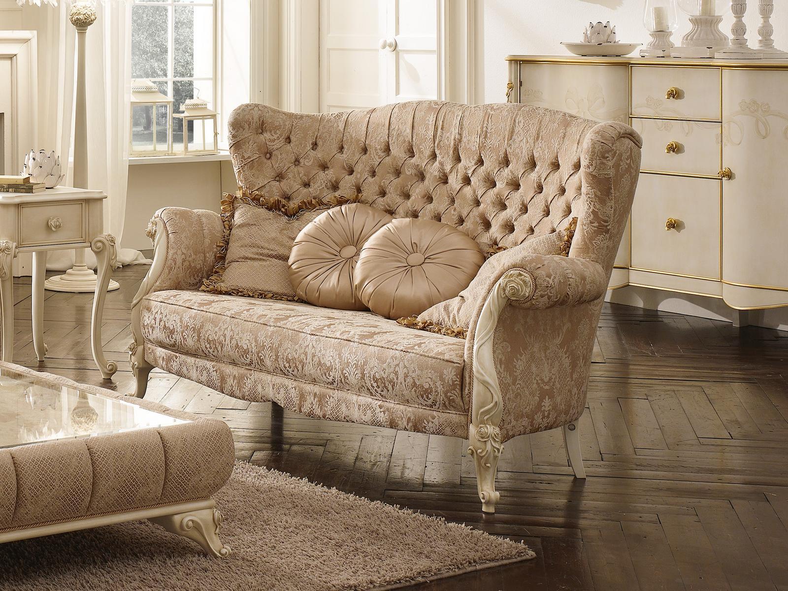 ELISABETTA Tufted 3 seater sofa