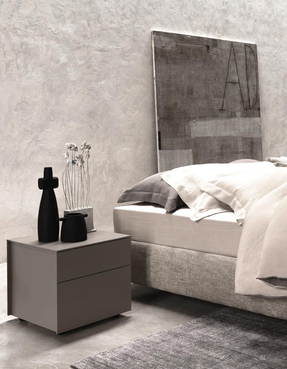 JUTA Wooden bedside table