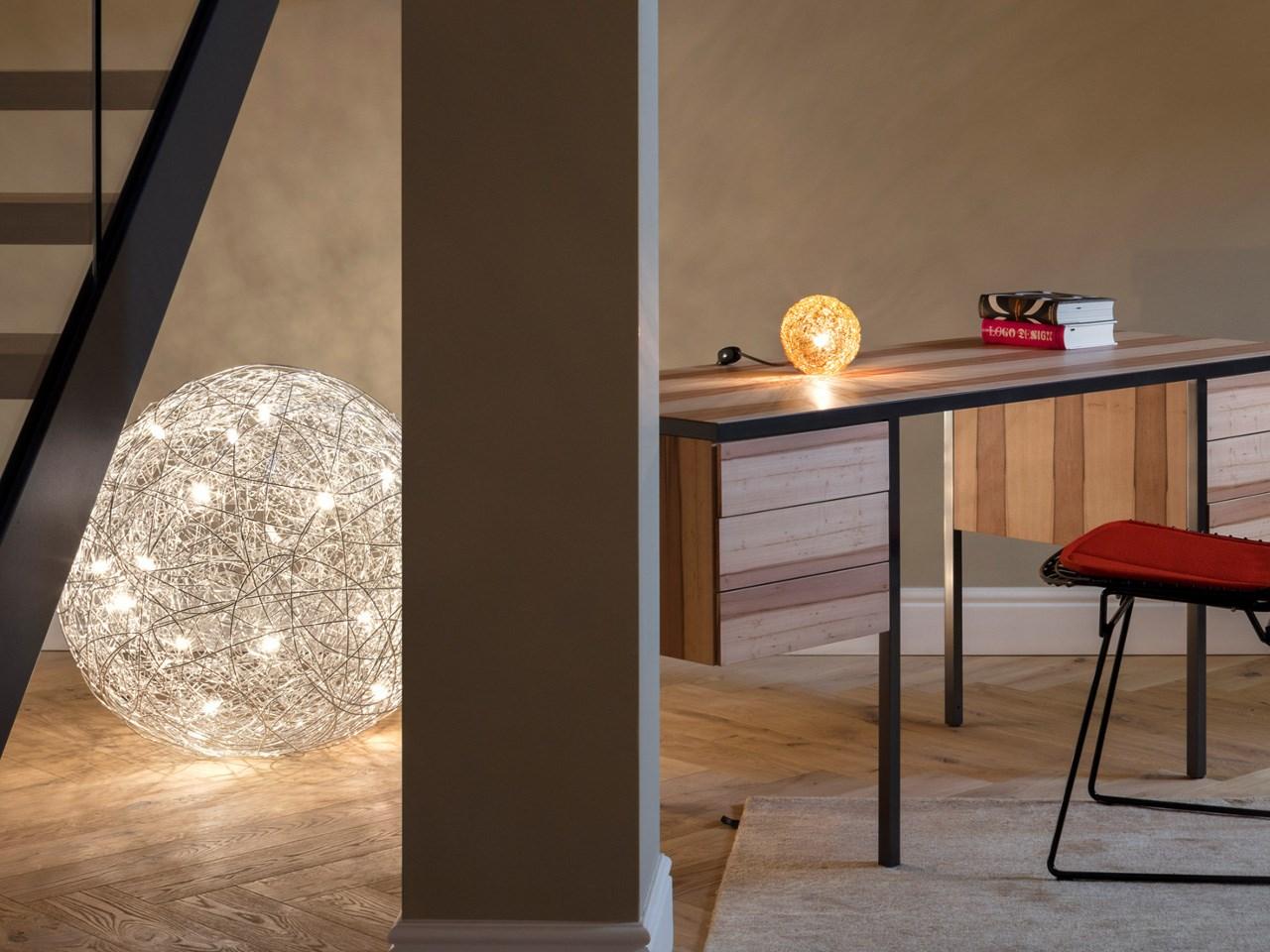 FIL DE FER F LED floor lamp