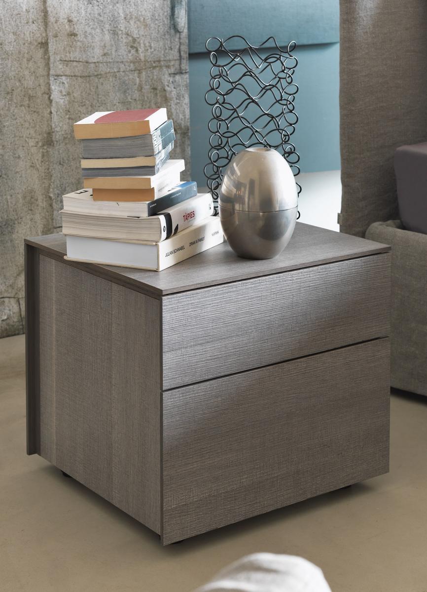 JUTA Wooden bedside table