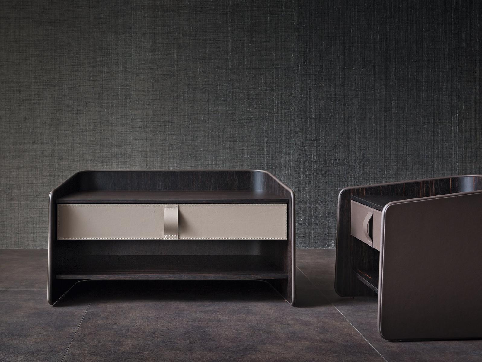 GENTLEMAN Rectangular leather bedside table