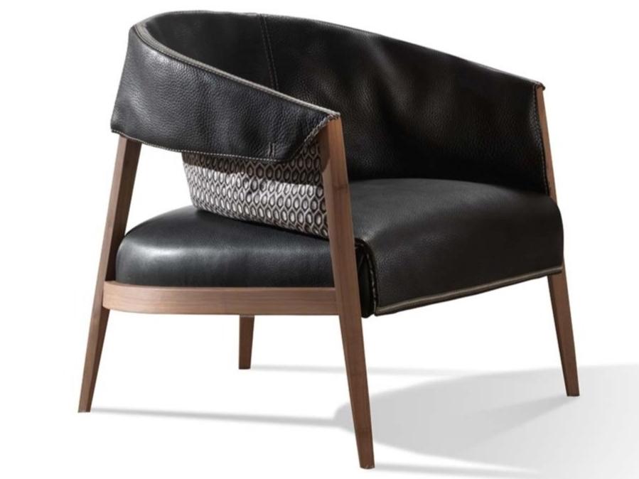 LIZA Leather armchair with armrests