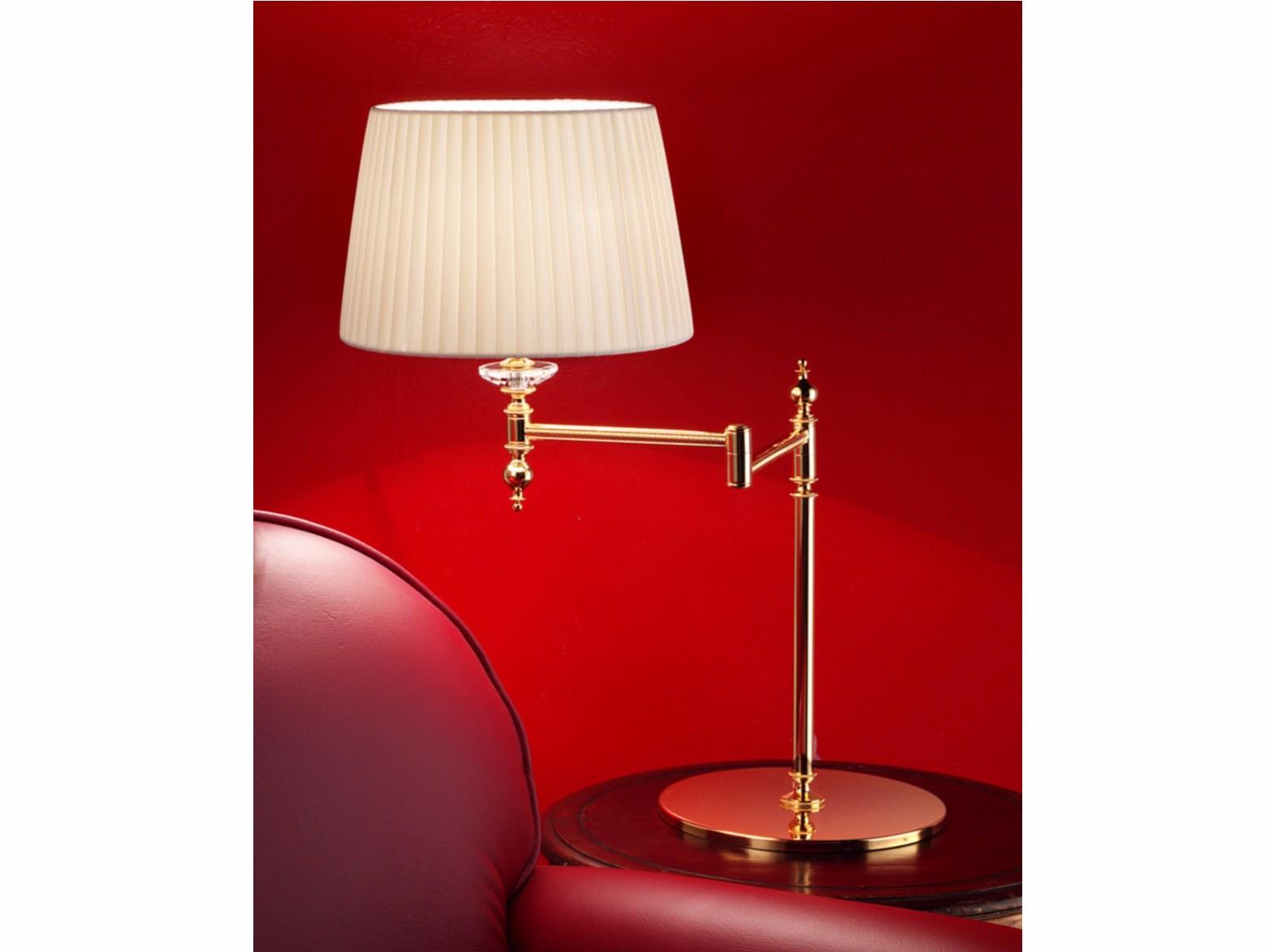 BRASS & SPOTS VE 1090 Incandescent adjustable brass table lamp