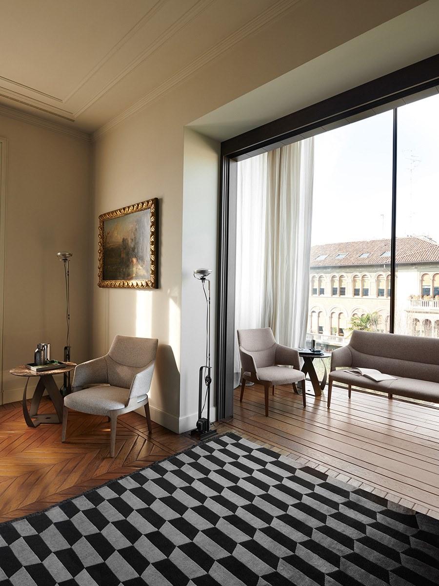 VELIS Armchair with armrests