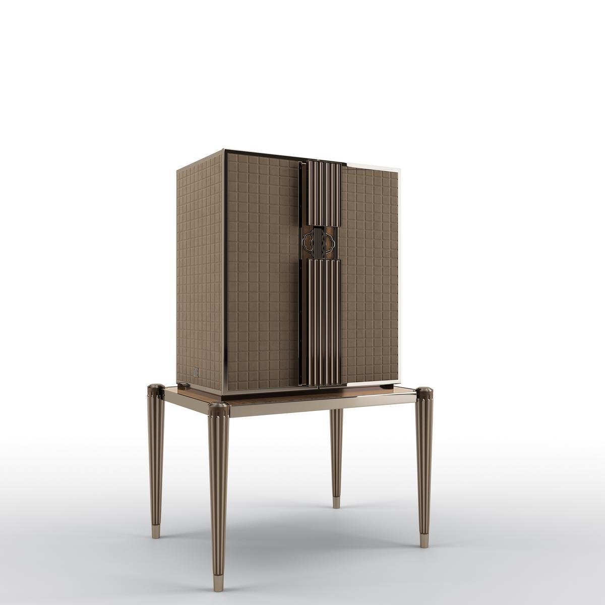 RICHELIEU Bar cabinet covered in nabuk with integrated lighting