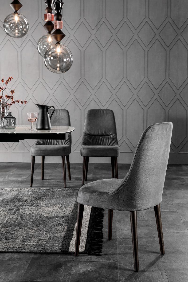 JULIETTE Upholstered chair