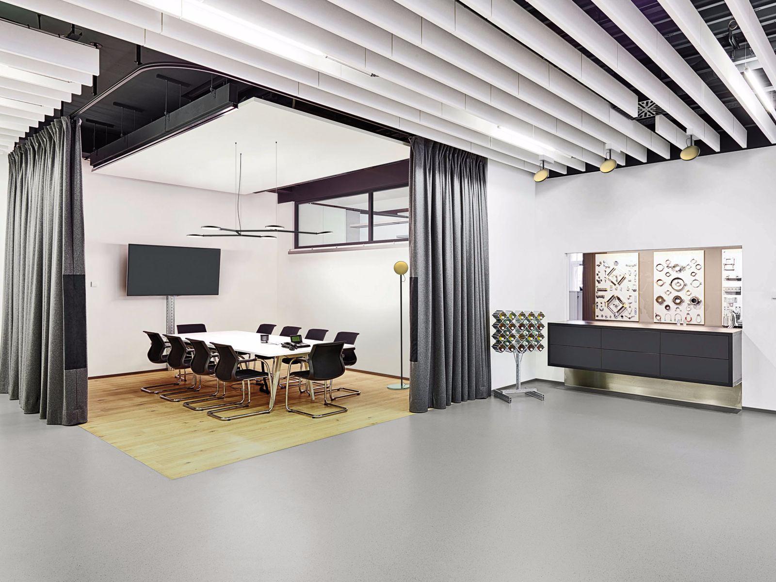 AVVENI FLOOR 3 LED adjustable floor lamp