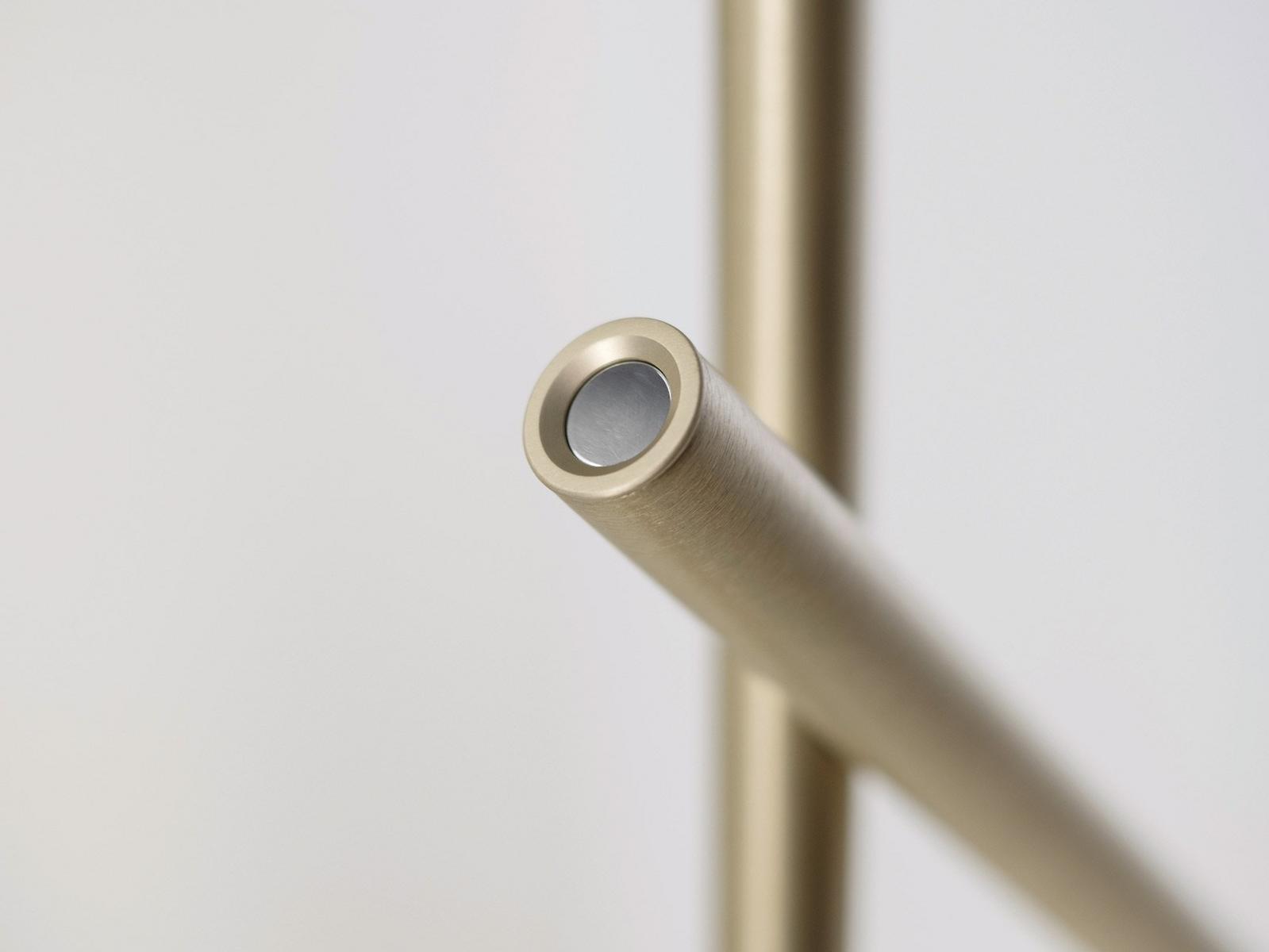 FINO FLOOR LED adjustable floor lamp