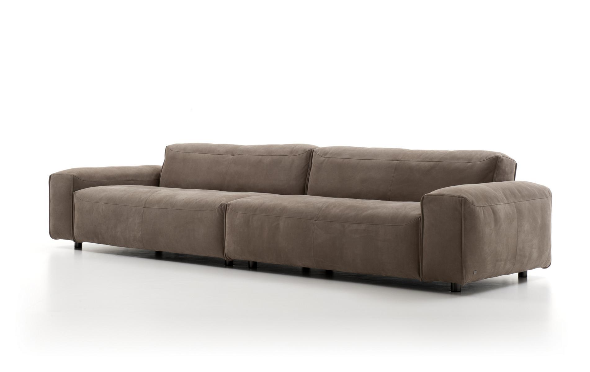 552 MIO Leather sofa
