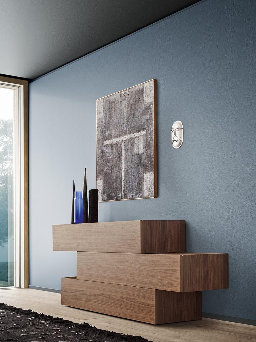 PEOPLE Wooden chest of drawers with integrated handles