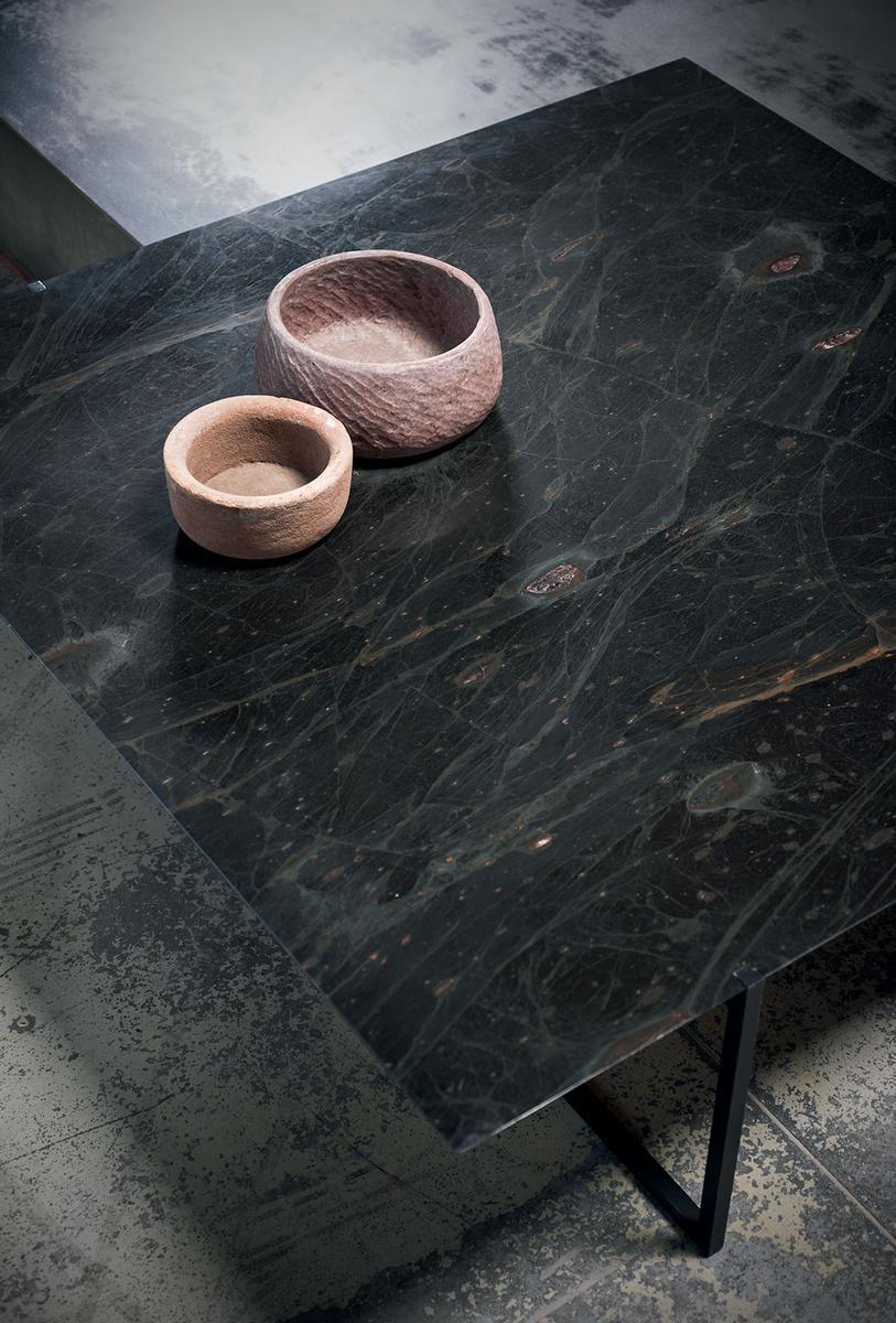 ICARO Square marble coffee table