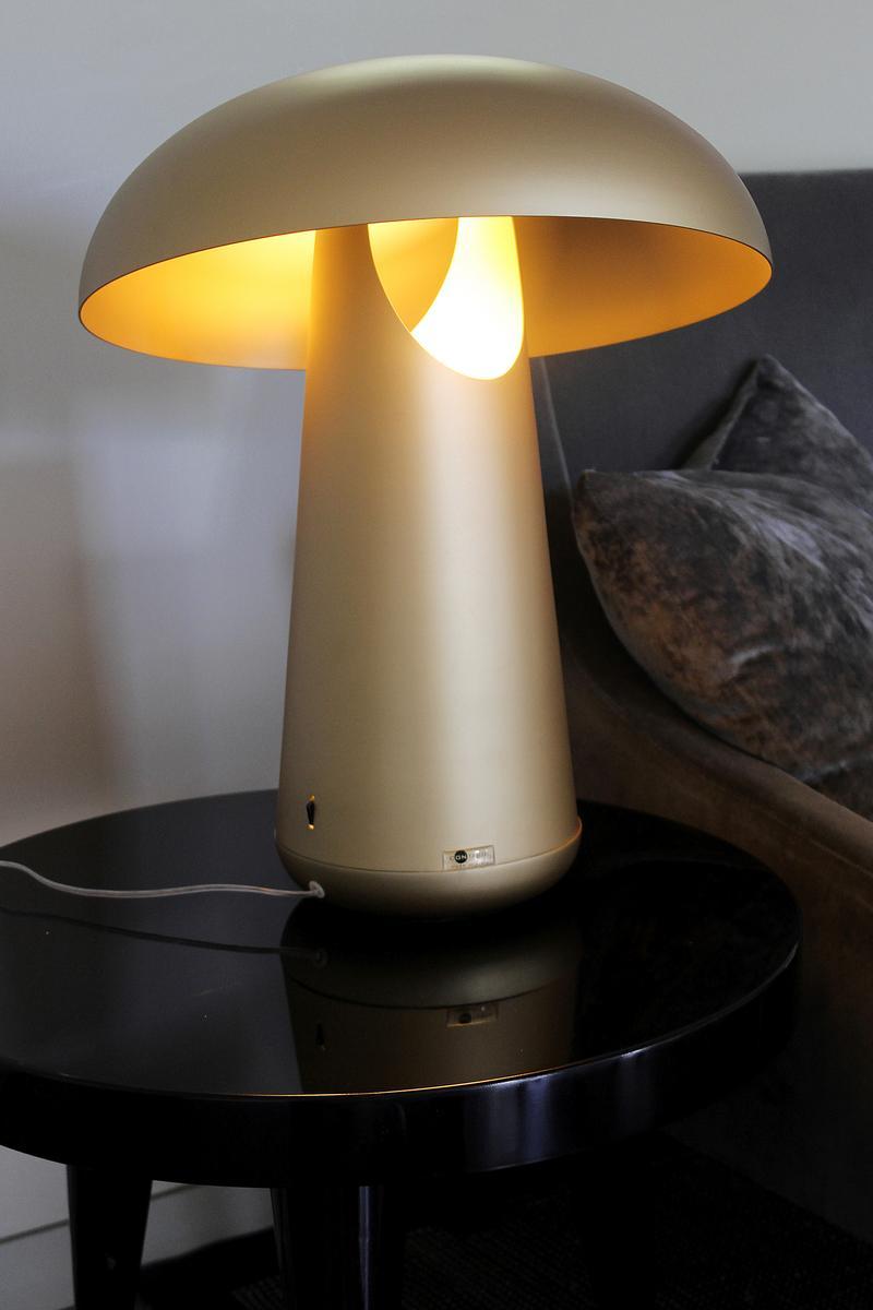 ONGO XL LED cordless table lamp