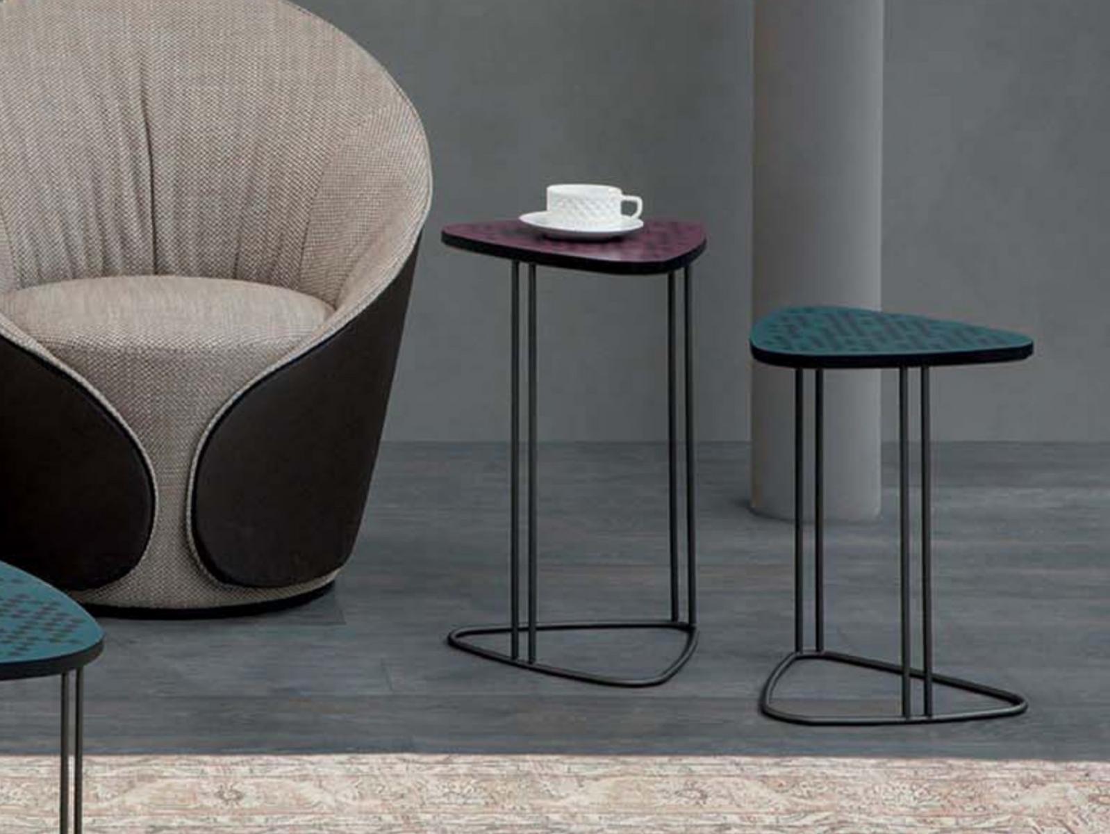 MIX Triangular MDF high side table