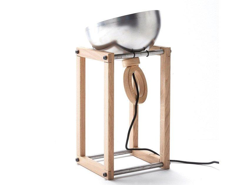 LH22 Adjustable metal table lamp