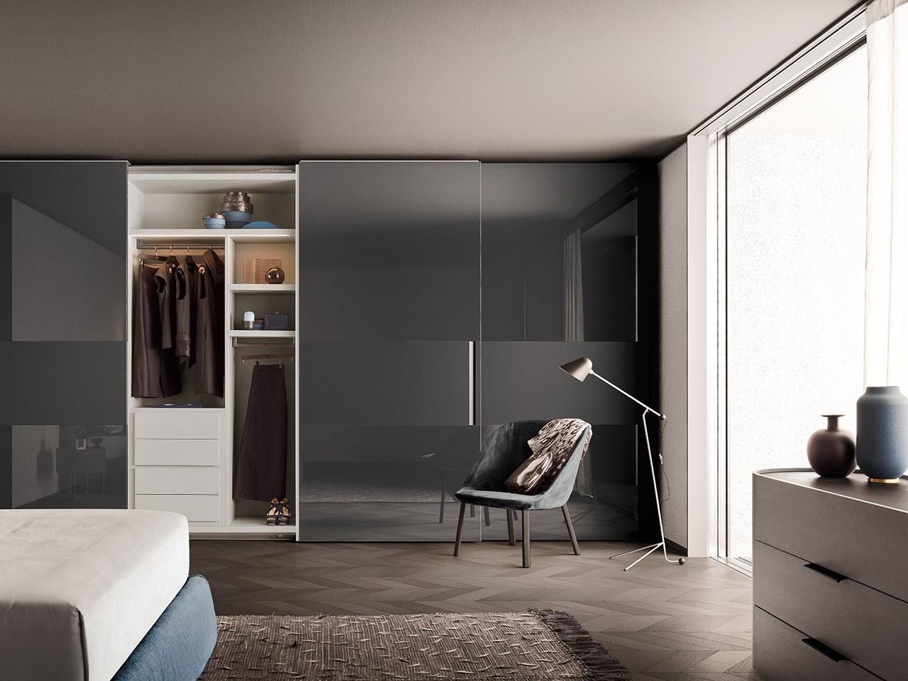 VELA Lacquered wardrobe with sliding doors