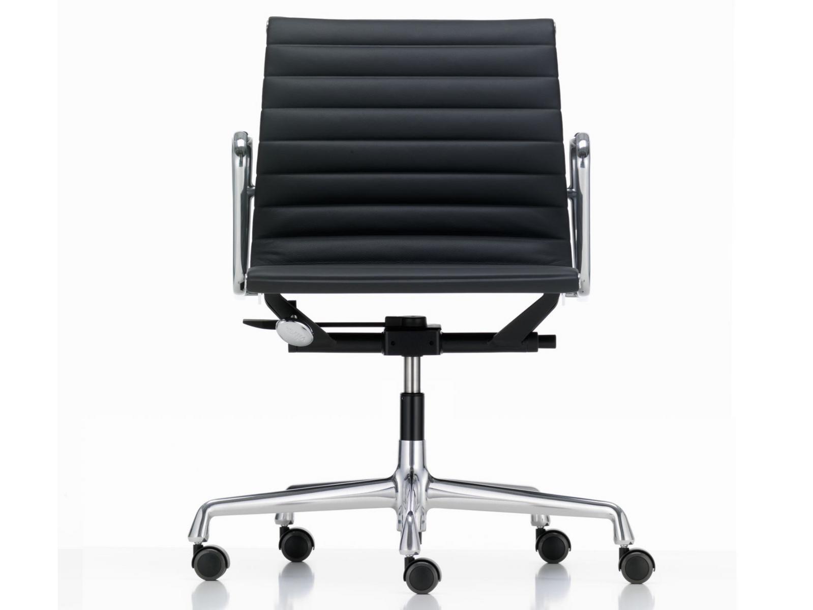 ALUMINIUM CHAIR EA 117 Swivel leather office chair with armrests