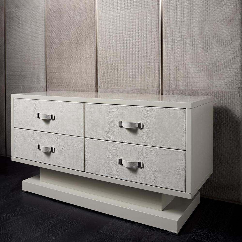 PARIGI Leather chest of drawers in a luxury style