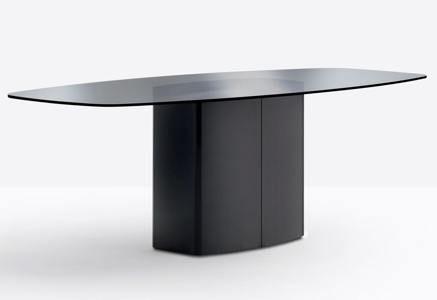 AERO TAE_220X106 Steel table