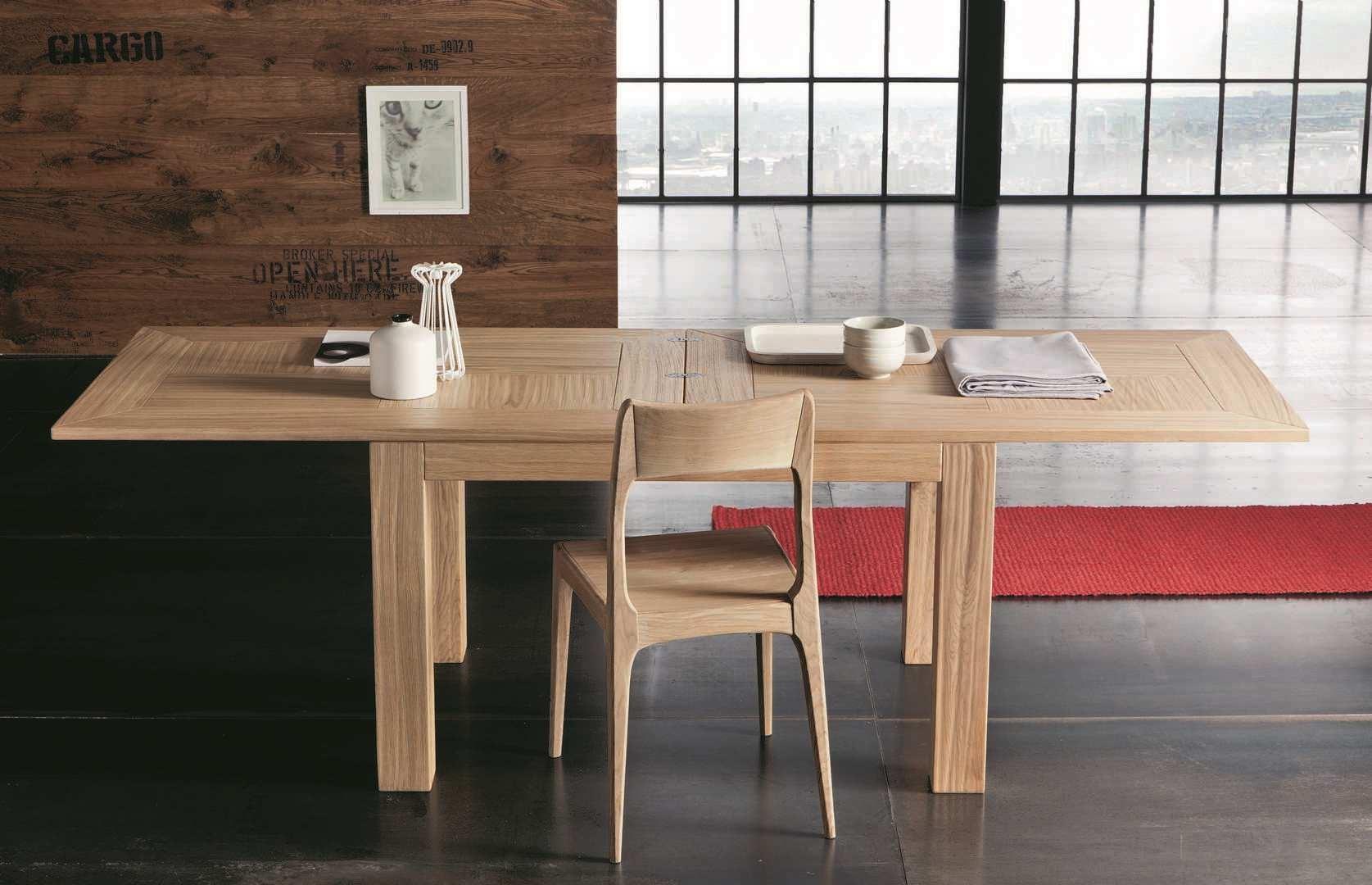 MONACO Extending oak dining table