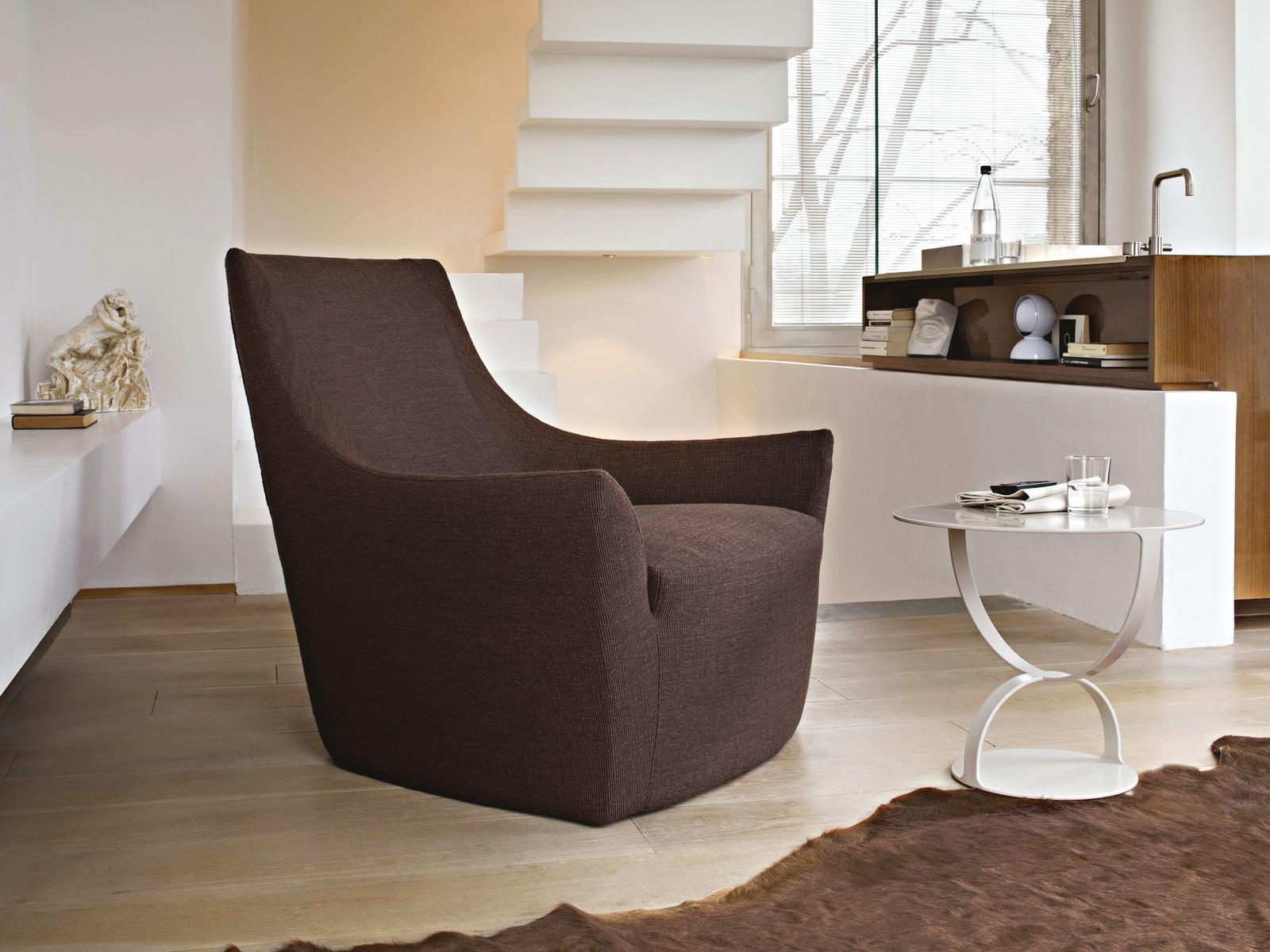 MONTERREY Armchair with armrests