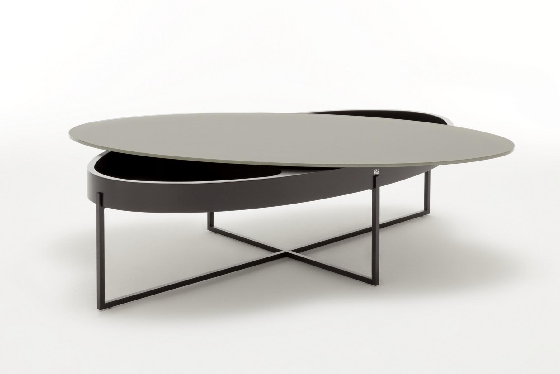 8440 Oval coffee table with storage space