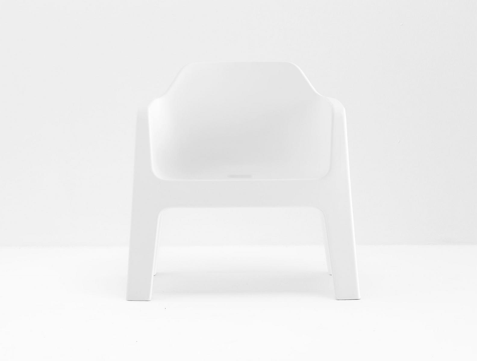 PLUS 631 Polypropylene armchair