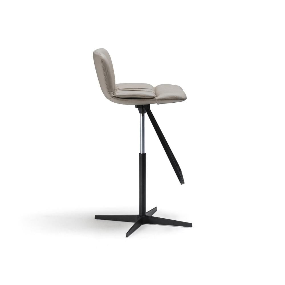AXEL X Leather bar chair