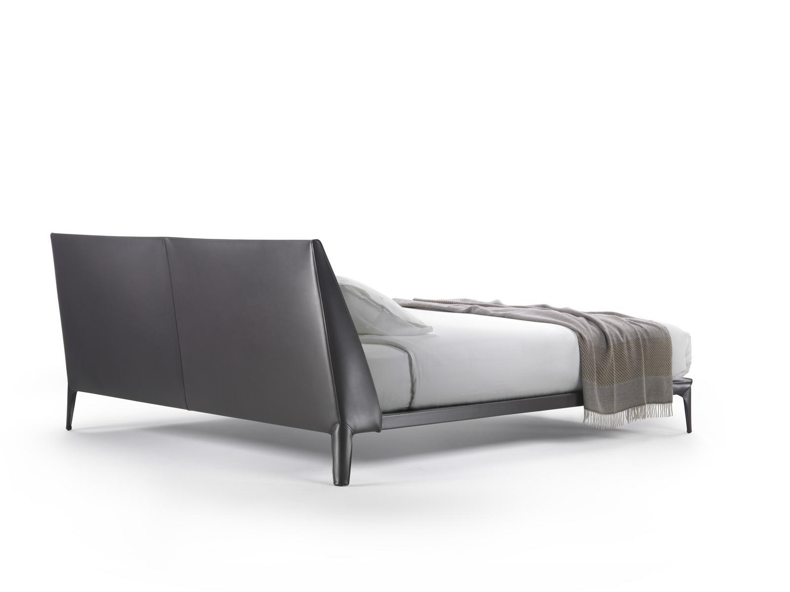 ISABEL Tanned leather double bed