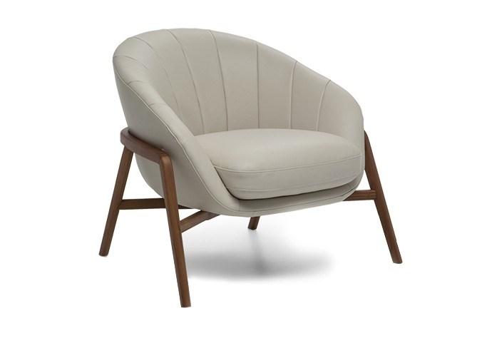 CASSIA Leather armchair with armrests