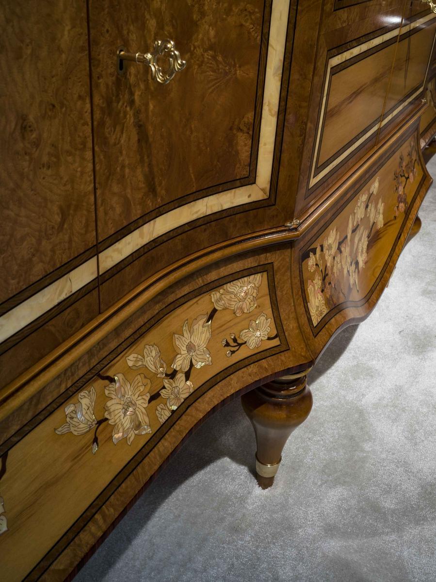 1430 Chestnut sideboard with drawers