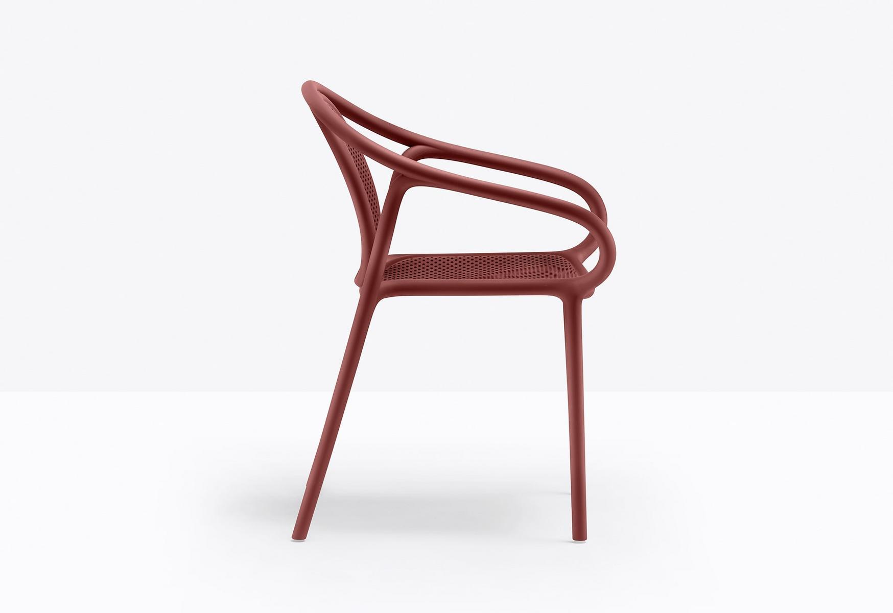 REMIND 3735 Stackable polypropylene chair with armrests