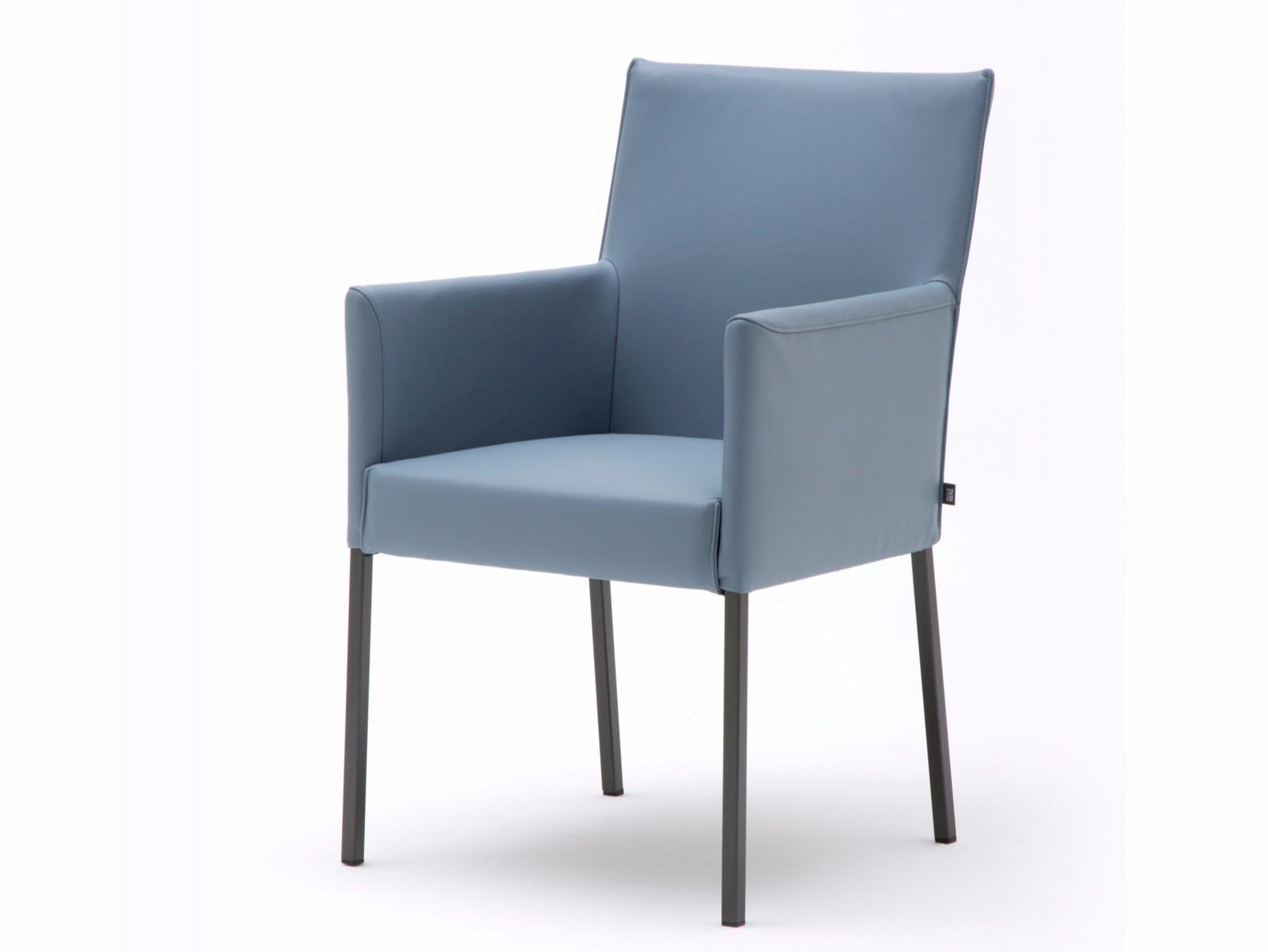 652 Leather chair with armrests