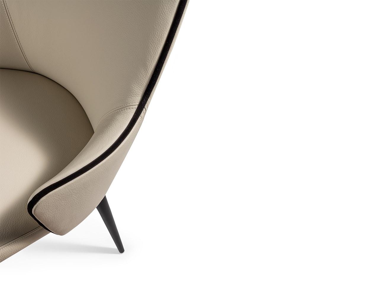 LUDWIG Upholstered leather chair with armrests
