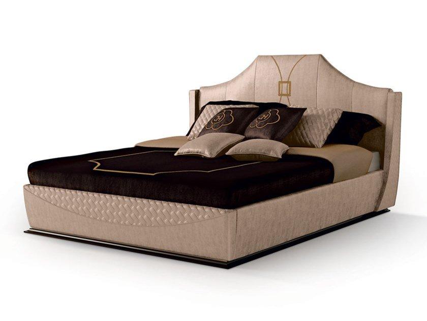 7089 Fabric king size bed with upholstered headboard