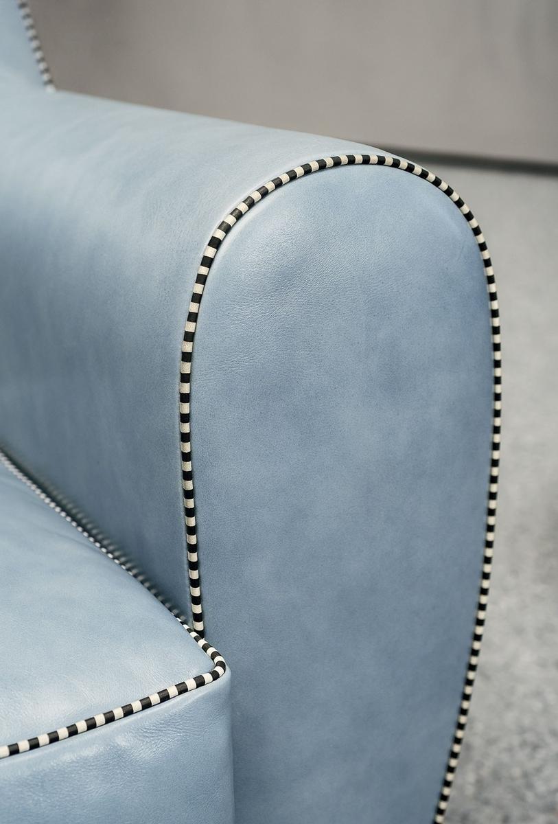 AMBURGO BABY Leather armchair with armrests