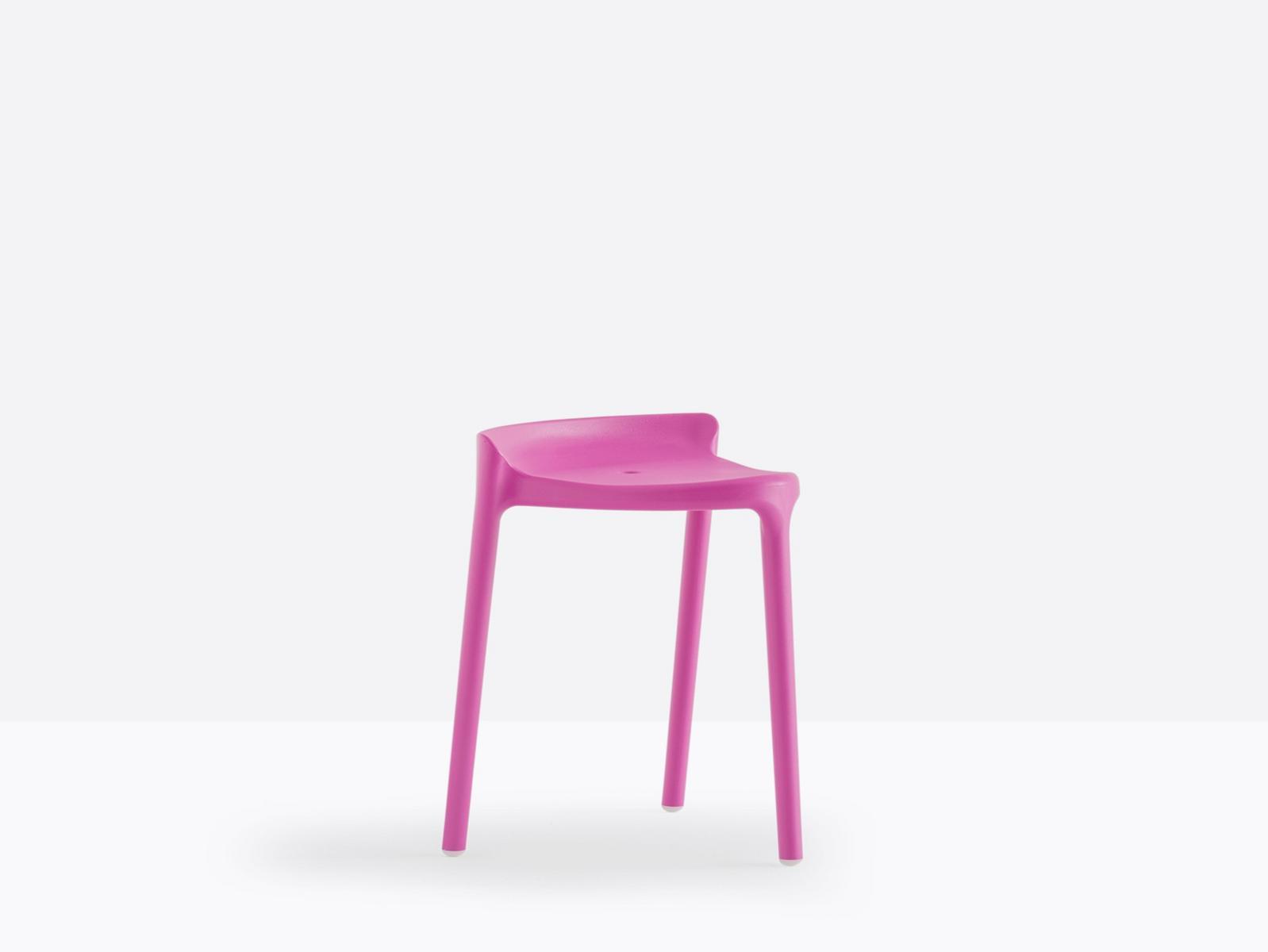 HAPPY 491 Low stackable stool