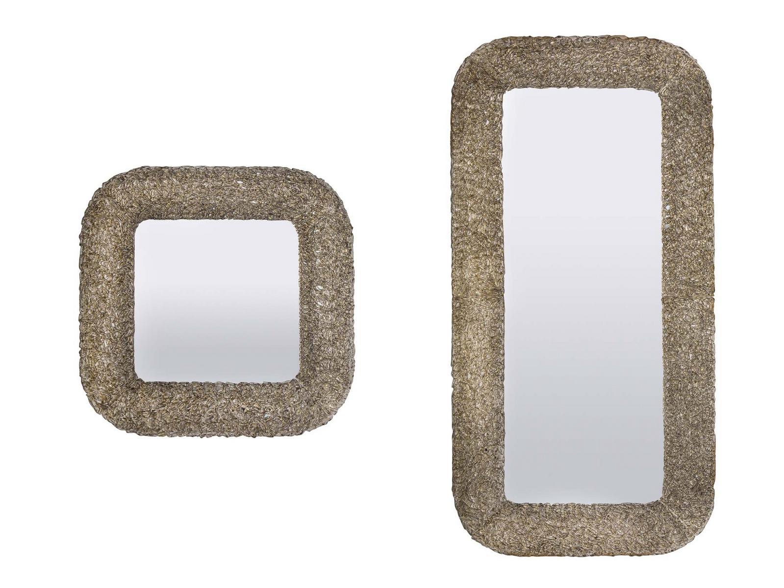 MACRABÈ Square framed wall-mounted mirror