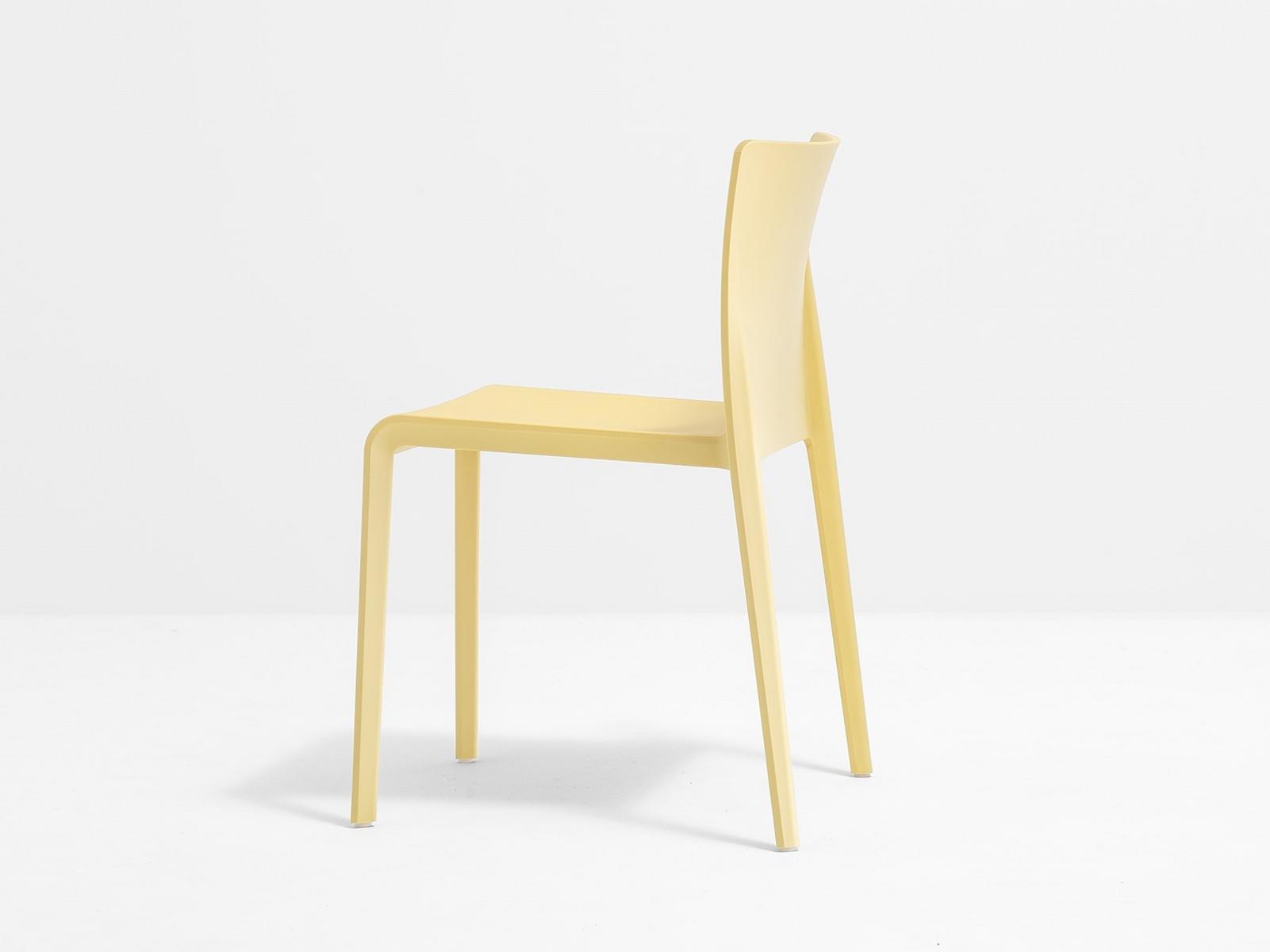 VOLT 670 Polypropylene chair