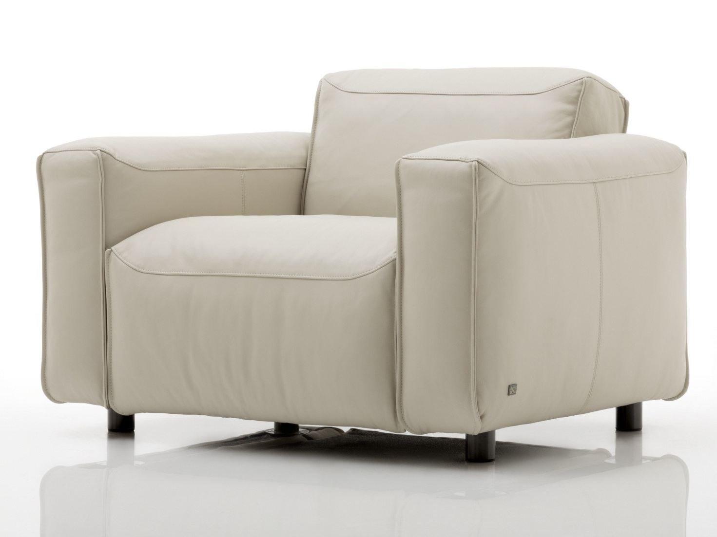 552 MIO Fabric armchair with armrests