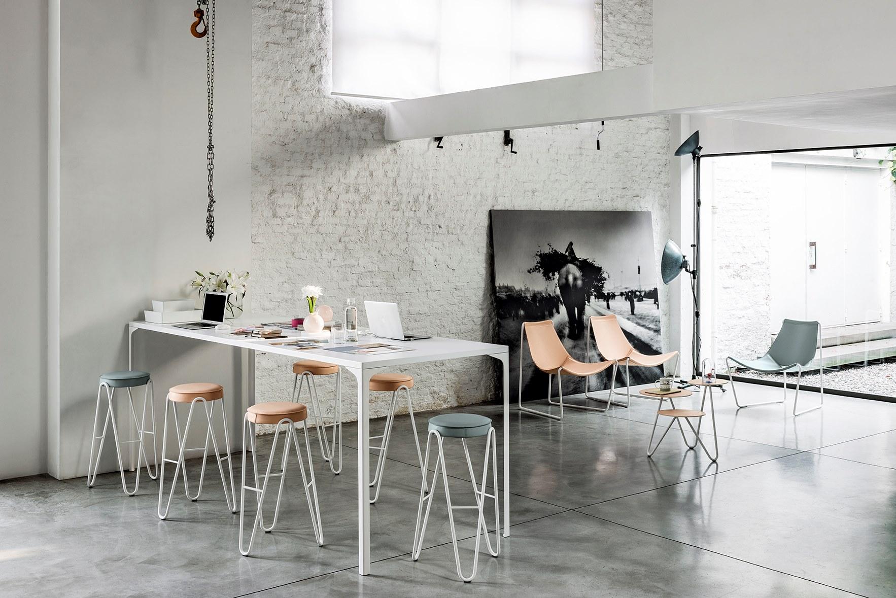 APELLE JUMP Contemporary style upholstered barstool