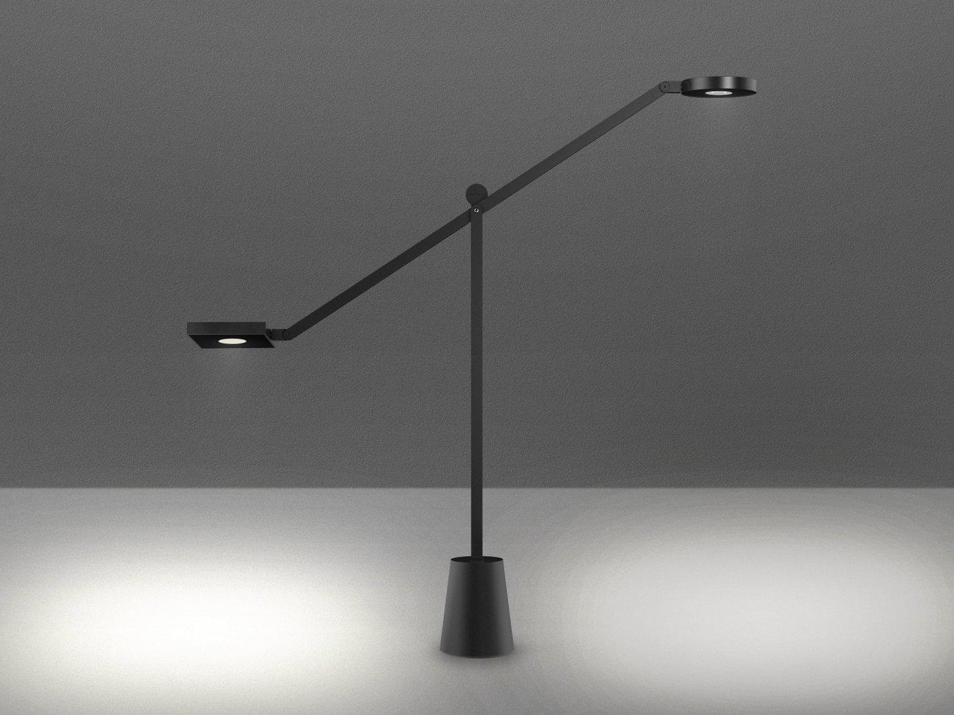 EQUILIBRIST LED aluminium table lamp